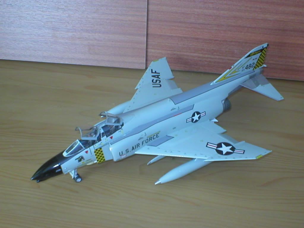 PhantomF-4C063.jpg