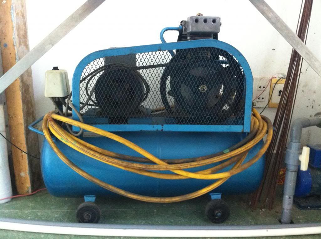 Mặc định Bán nhà nên thanh lý, kiếng cường lực, bàn inox, ghế, tủ kính kinh inox,bình - 2