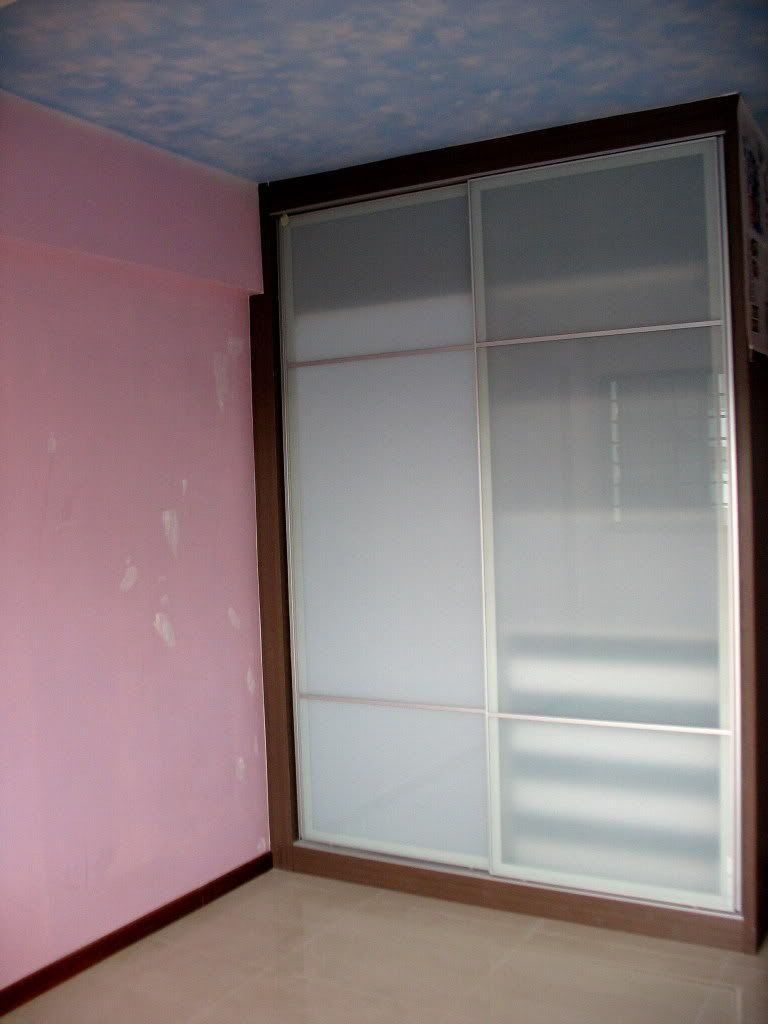 2009_0428cupboard0002.jpg