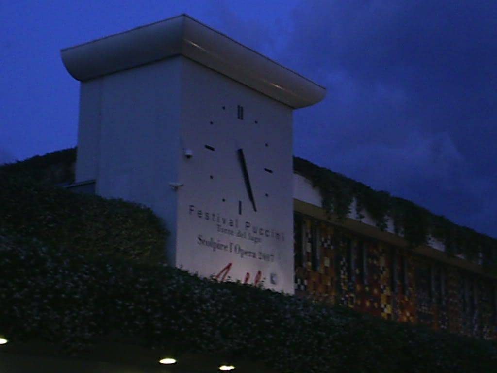 S3010010.jpg