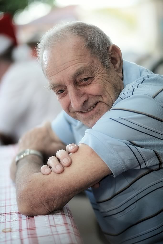 IMAGE: http://i235.photobucket.com/albums/ee188/supernicko/IMG_0421-1-1.jpg