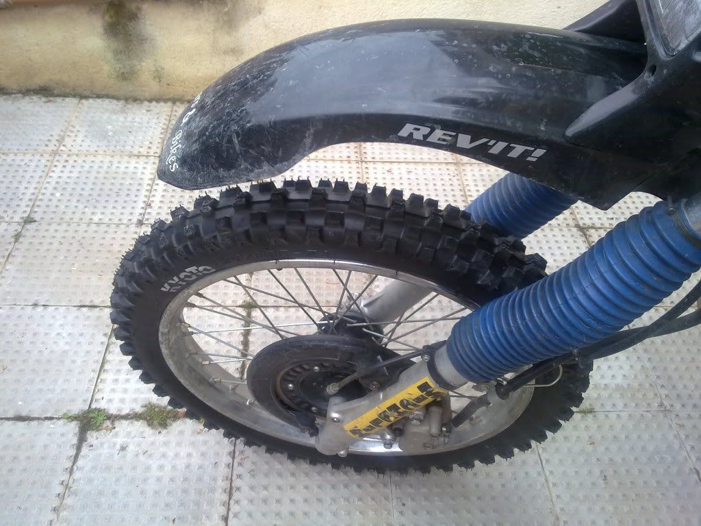 22042010119.jpg