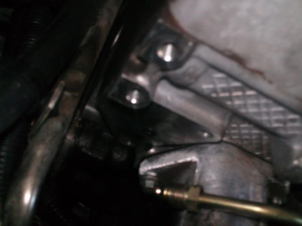 TD5, Fuel Pressure Regulator Remove and Install (18 big offsite Images)