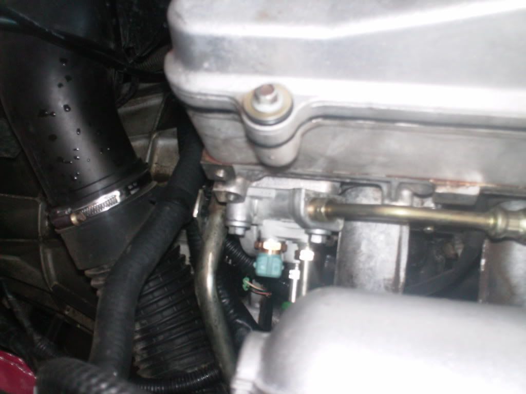 TD5, Fuel Pressure Regulator Remove and Install (18 big offsite Images)